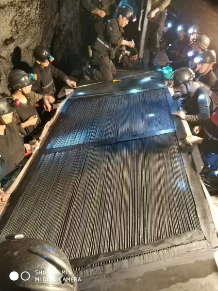 <b>91视频网站入口（yuán）通（tōng）達煤礦井下用鋼絲繩芯輸送帶接頭工藝</b>